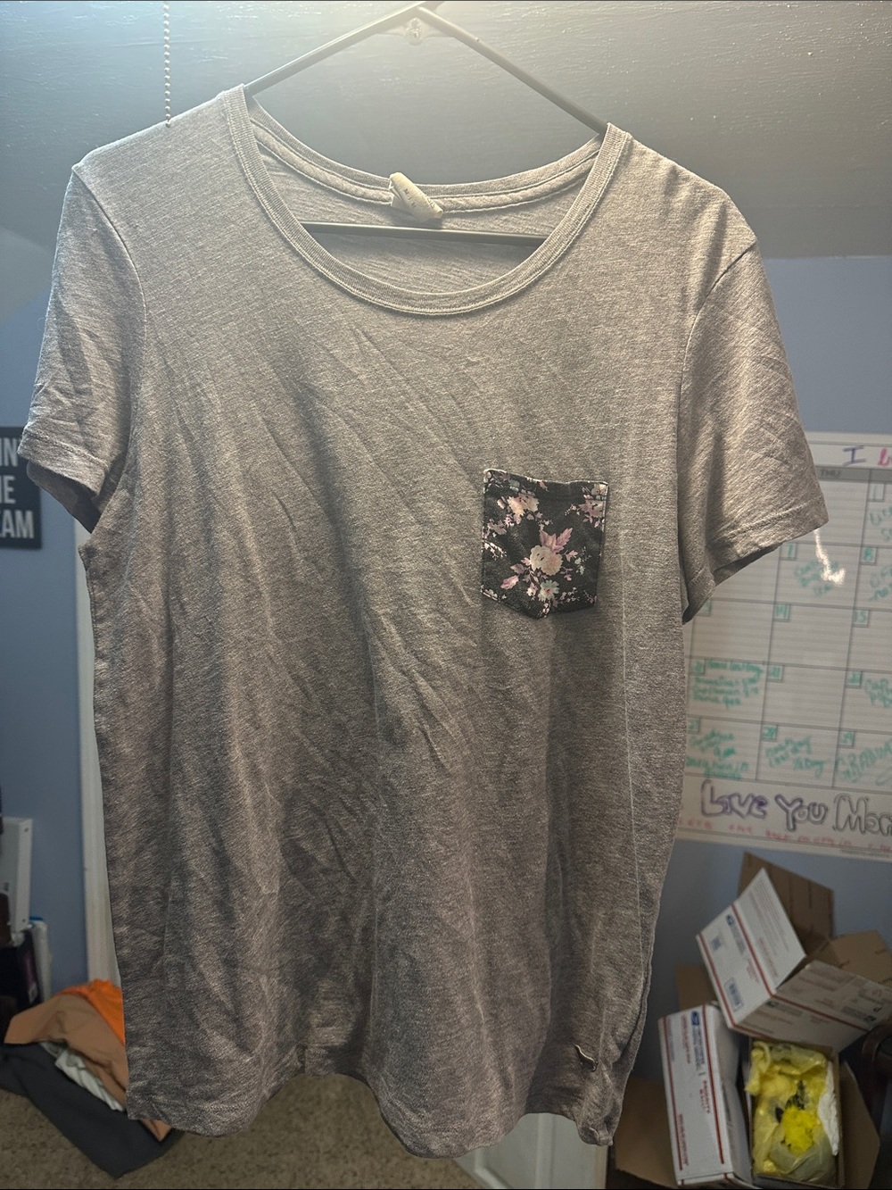 PINK Victoria's Secret Gray Short Sleeve Tee with Floral Pocket